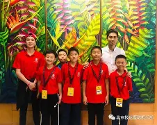 壁球决赛场上搏杀，选手任拼牺牲的简单介绍