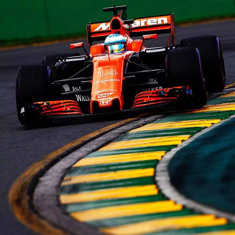 迈凯伦绝杀红牛二队,阿隆索关键制胜 迈凯伦绝杀红牛二队,阿隆索关键制胜