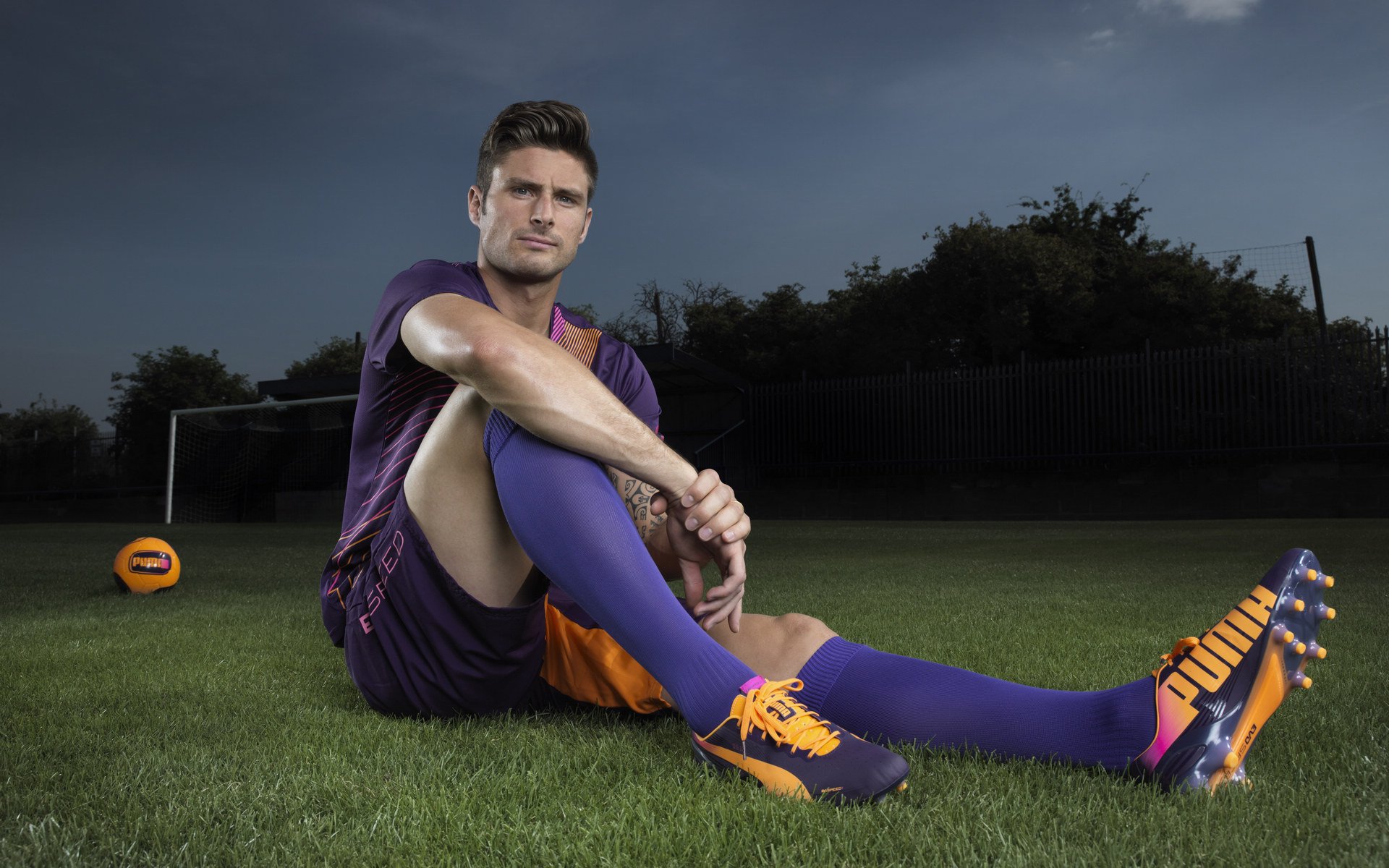 极速与荣耀，F1争冠悬念与马刺团队胜利的竞技启示