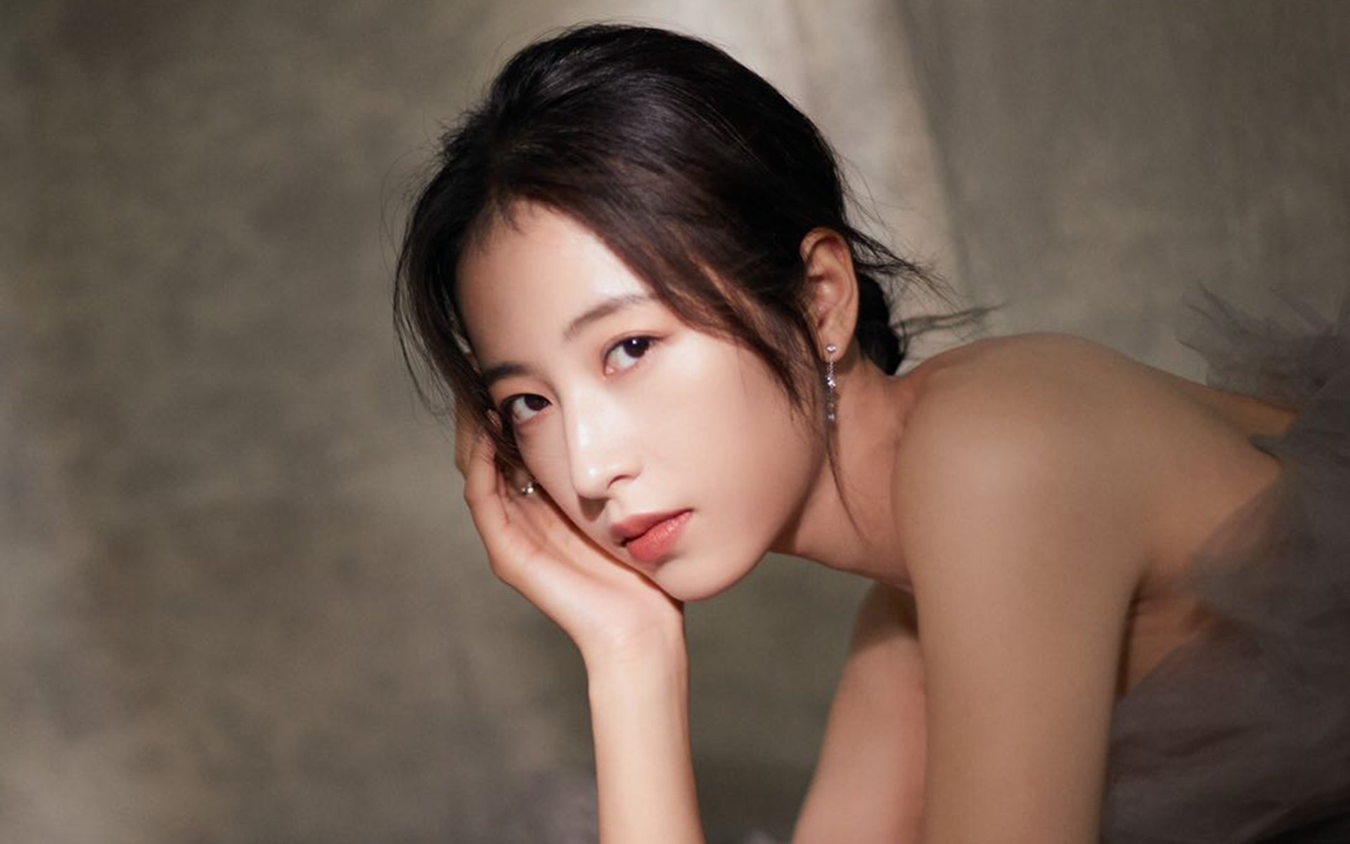 戈麦斯，聚光灯下的绝杀艺术家